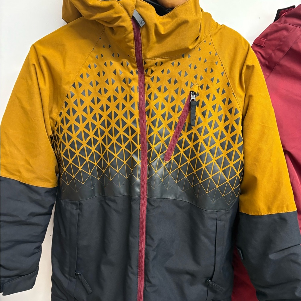 Boys 686 ski coat and pants